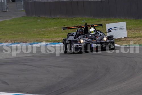 (74) HHR 13