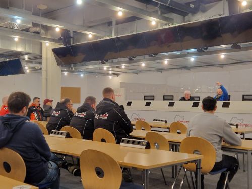 02 Das Briefing